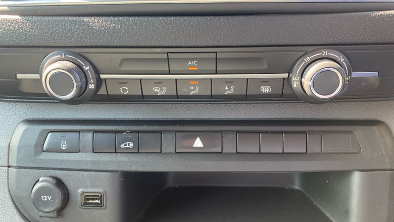 Peugeot Expert Long Diesel 1400 2.0 BlueHDi 145 Asphalt Premium Van